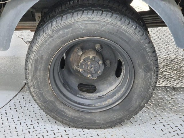 6051500180R17.jpg