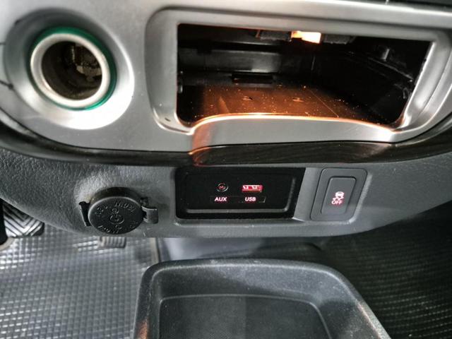 6051001090R12.jpg