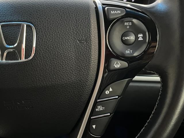 0551630A30261029W00213.jpg