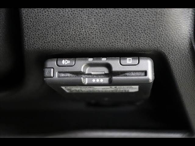 7ee28f12baeea2d870202c76813e512a.jpg