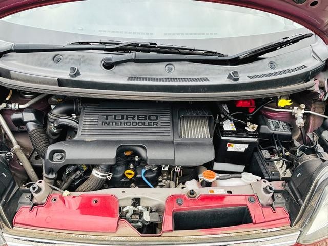 0541888A30261028W00318.jpg