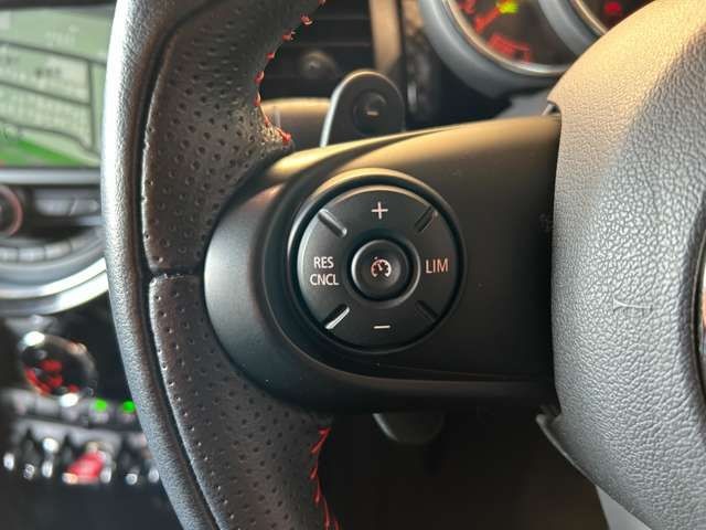 0440c3d7338b3df5cbd1d74d31a90c3c.jpg