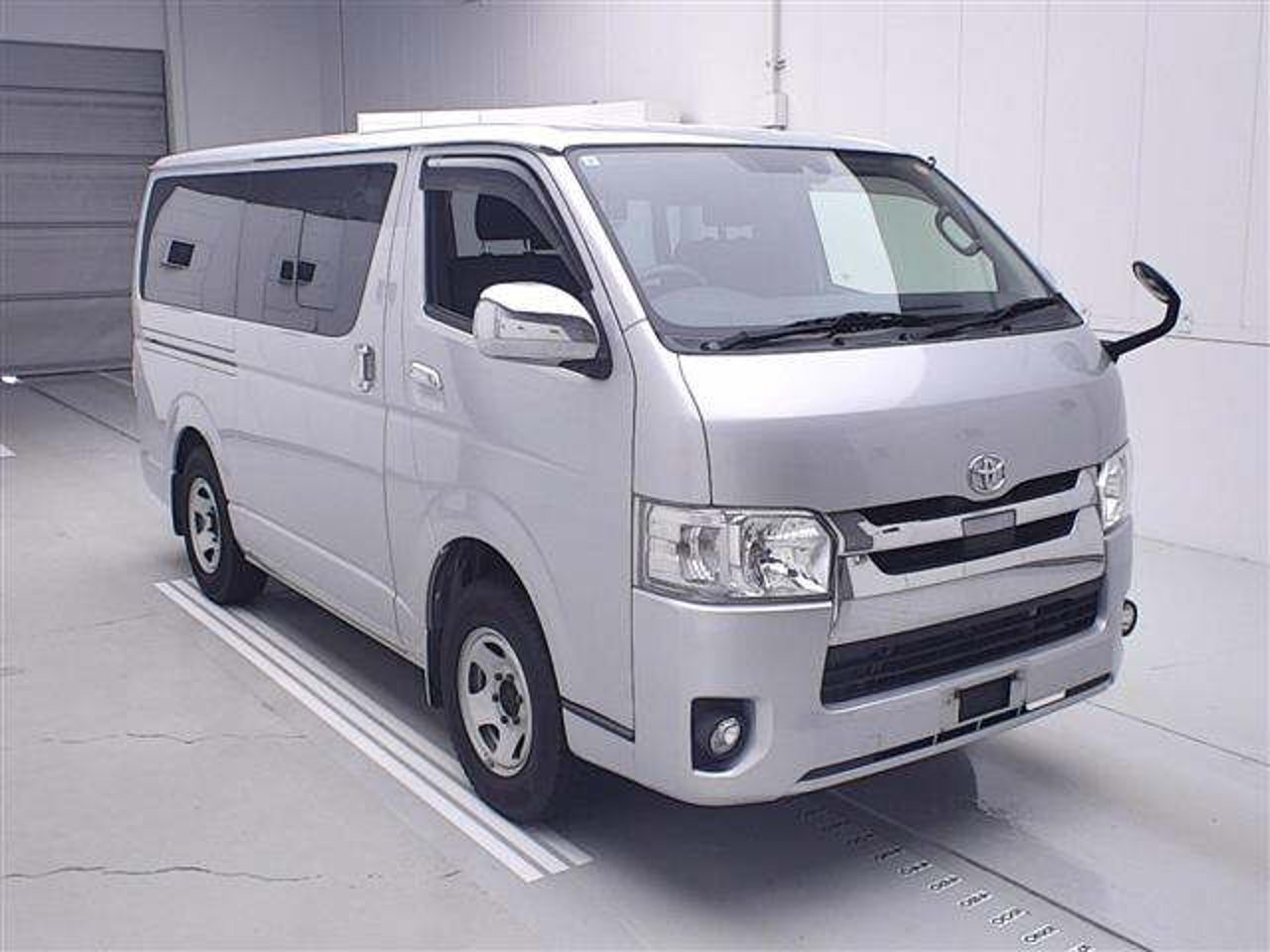2019 Toyota Regiusace, photo 1 of 1