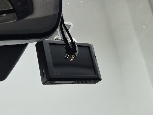 6051002350R17.jpg
