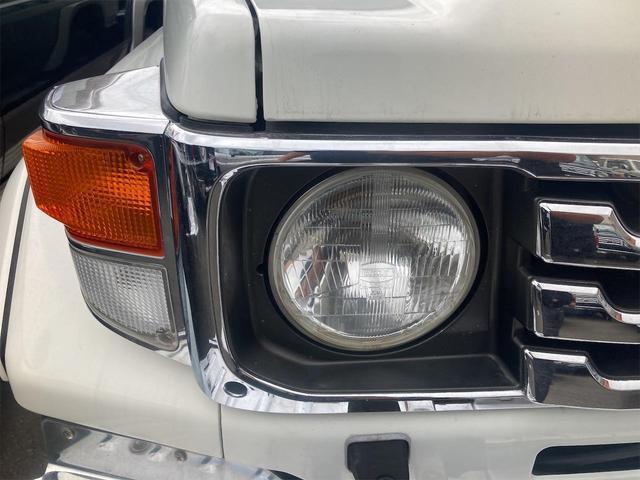 0800018A30220901W00216.jpg