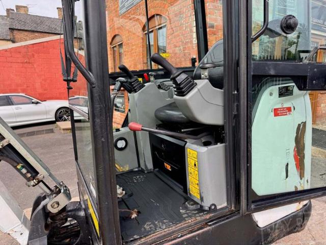 c826330e49f4e44e97a814700b573067.jpeg