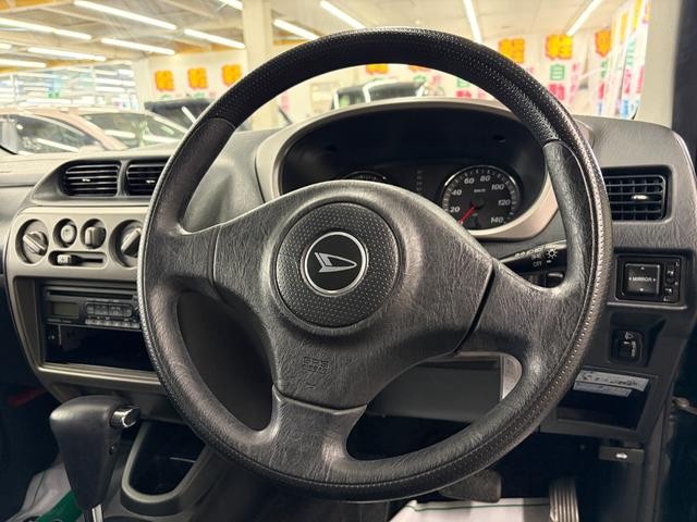 0300353A30260707W00104.jpg