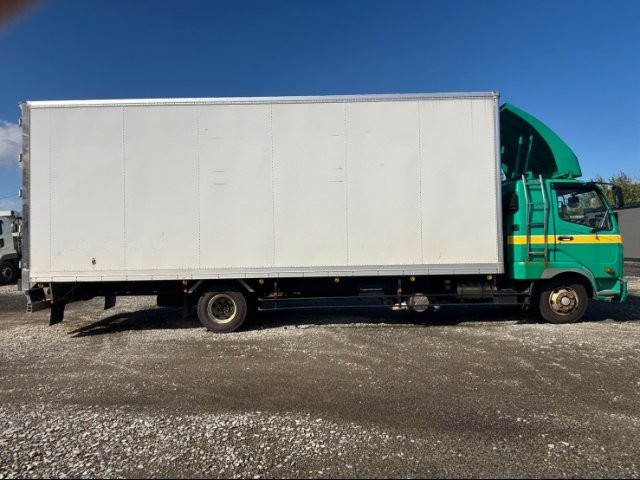 669794be22f3ec350cb615dca2e3f147.jpg
