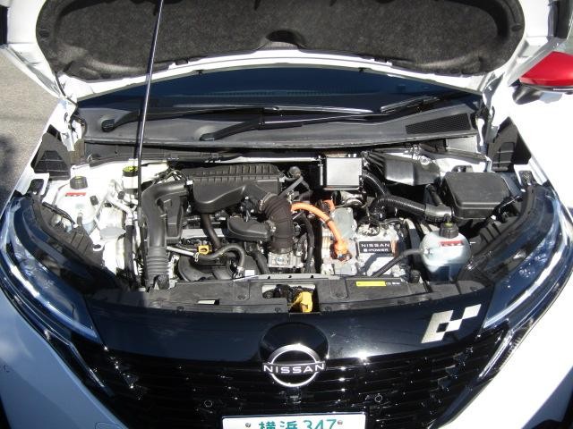 0506241A30261022W00219.jpg