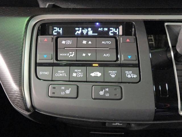 0201190A30261029W00712.jpg