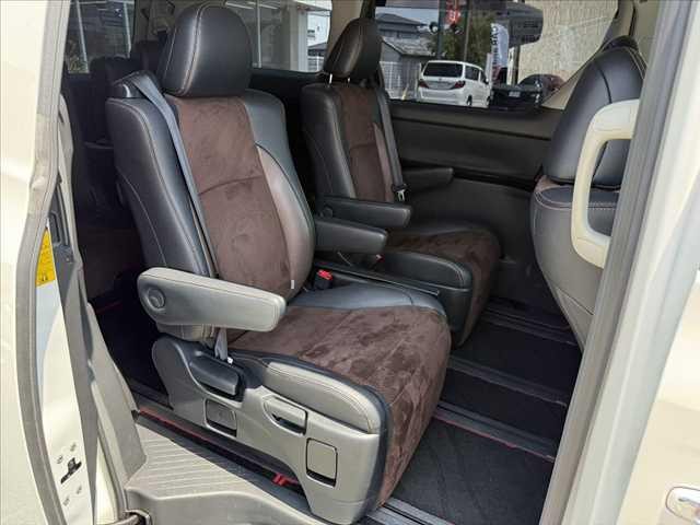 eb816d40139dd5a9caaab4d4387c4998.jpg