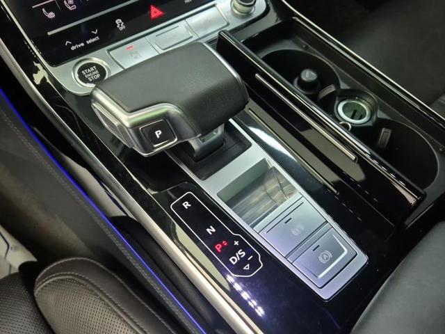 6051500948R8.jpg