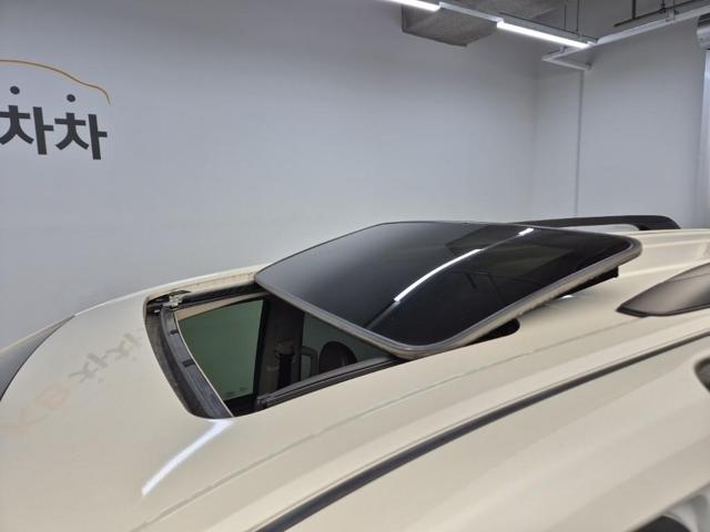 6051500668R13.jpg