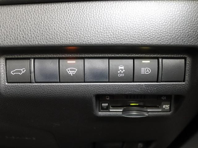 0301983A30260711W01010.jpg