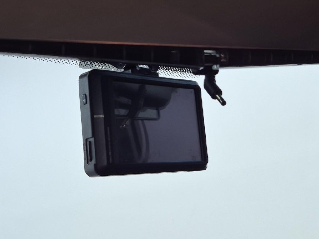 6081501998R11.jpg