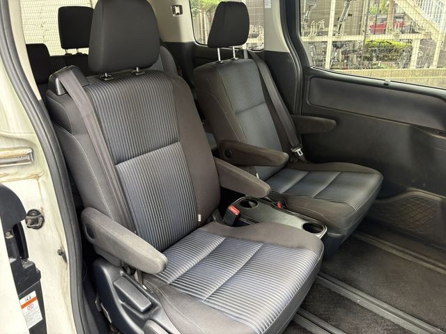 ac3dcab73ffc9bbdbba9c7c2de75747f.jpg