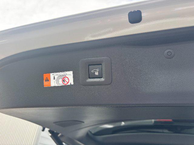 d70ce6bc3f0da33c7d3f56f68e9e28e2.jpg