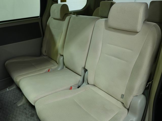 c683bb645ae82404c0d2ee2a85dab513.jpg