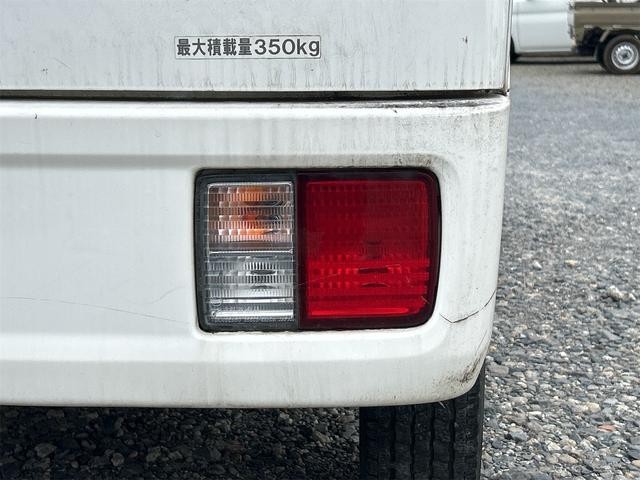 0402759A30261020W00514.jpg