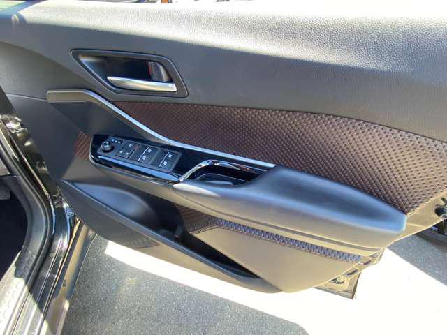 992f1b1718ce186772f9492cb132990a.jpg