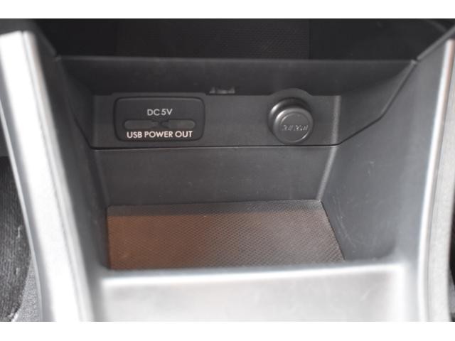 0403429A30261029W00209.jpg