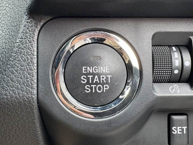 04394f343686c43f9546eacc557abf28.jpg