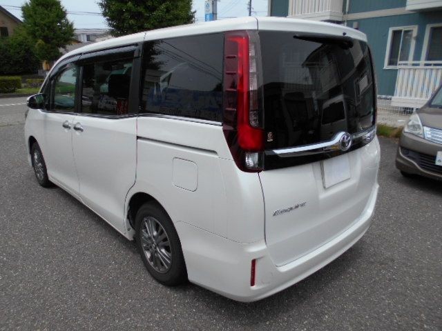 4190decf156d0e640525c7088896c55b.jpg