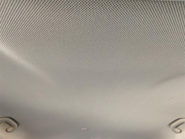0561155A30260924W00111.jpg