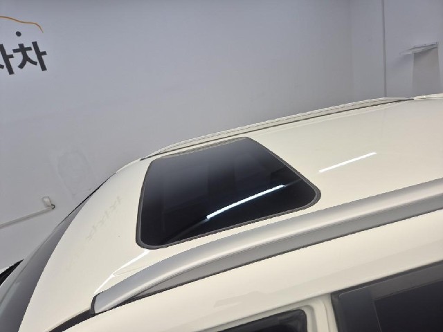 6081501067R13.jpg