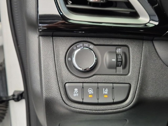6081500993R18.jpg