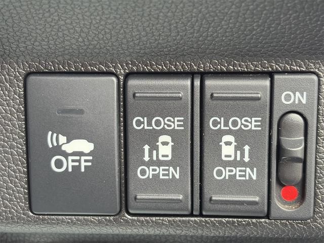0303430A30260610W00108.jpg