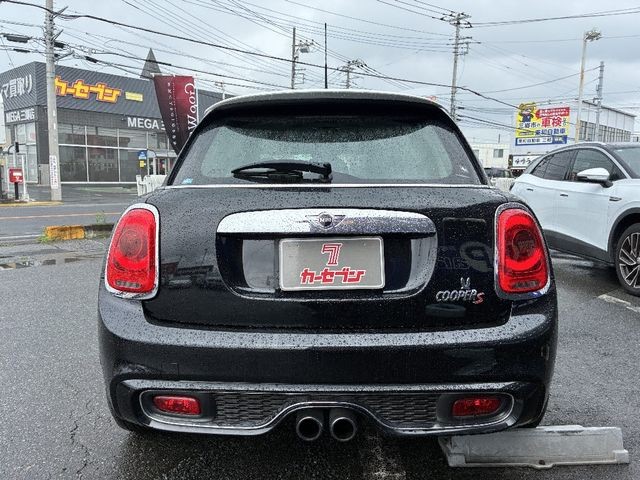 d694028384d1aac99d565fa9ebbab727.jpg