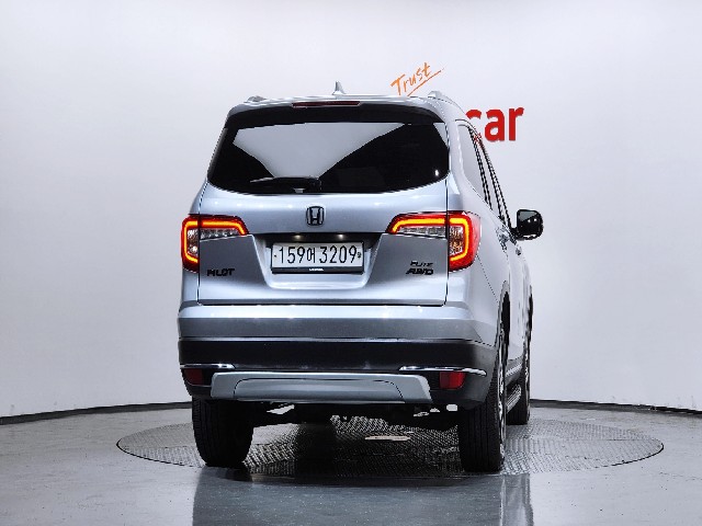 61fde7db06bd7ee84f5651225302eb66.jpeg