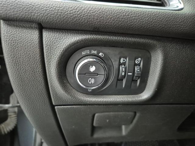 6051002268R17.jpg