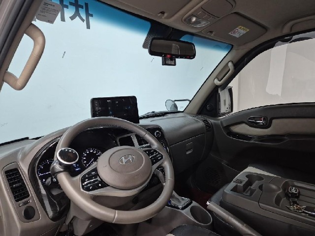 6101001610R6.jpg