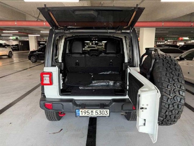 cada261fd52bdf77d63ce0d146d14318.jpeg