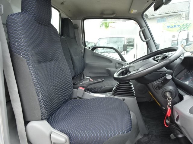 eedbc892f29e4a3c2e519423b48b5286.jpg