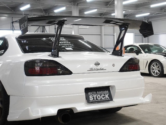 bf28deab2964d87e52f4240860e0a928.jpg