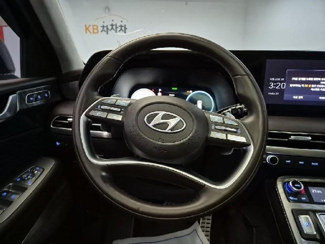 6101501628R9.jpg