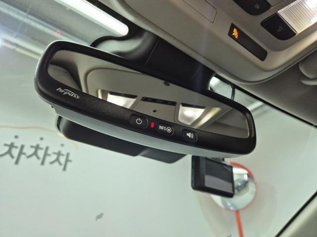 6051000245R17.jpg