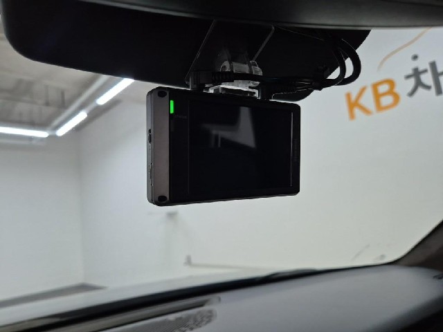 6101501323R17.jpg
