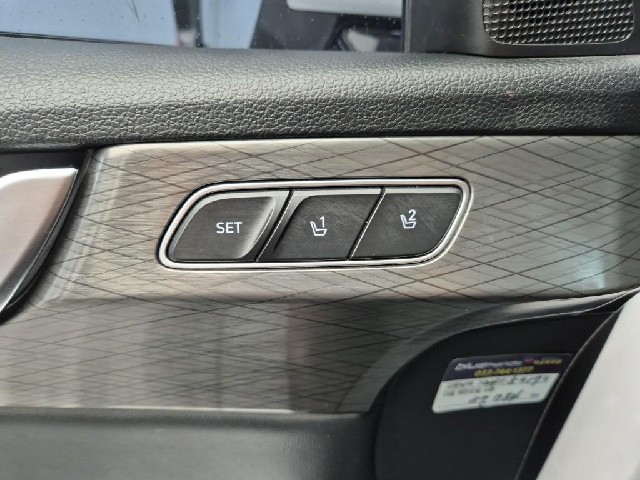 6101001529R18.jpg