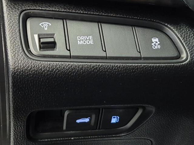6051000575R17.jpg