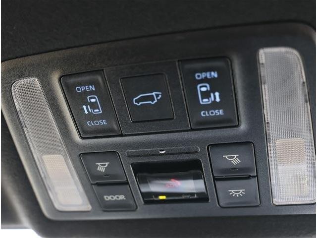 0600508A30261023W00814.jpg
