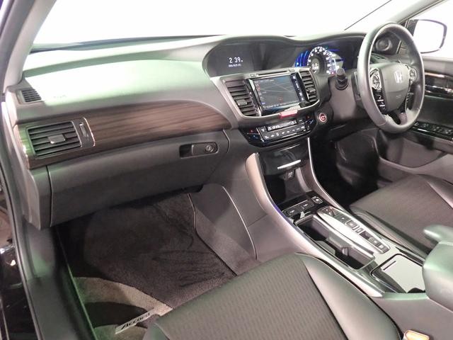 0201190A30261029W00918.jpg