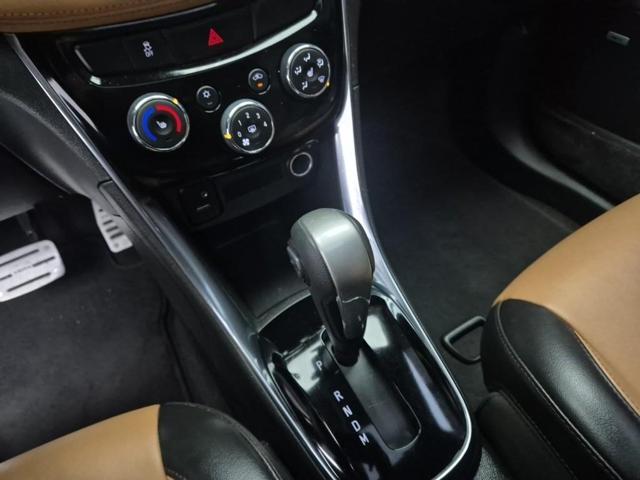 6051000486R8.jpg