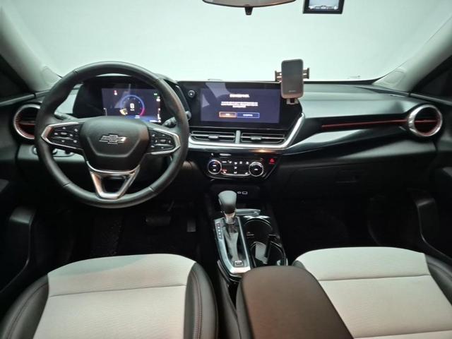 6051000484R7.jpg