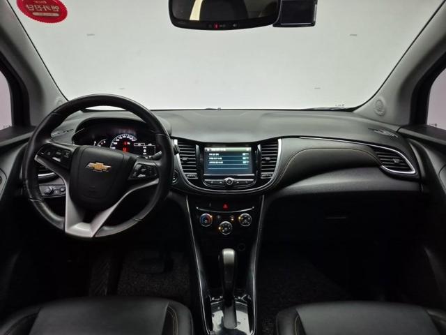 6051000097R7.jpg