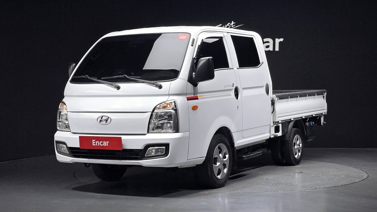 2022 Hyundai Porter, photo 1 of 1