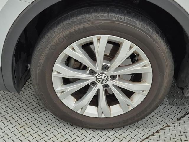 6041000652R19.jpg
